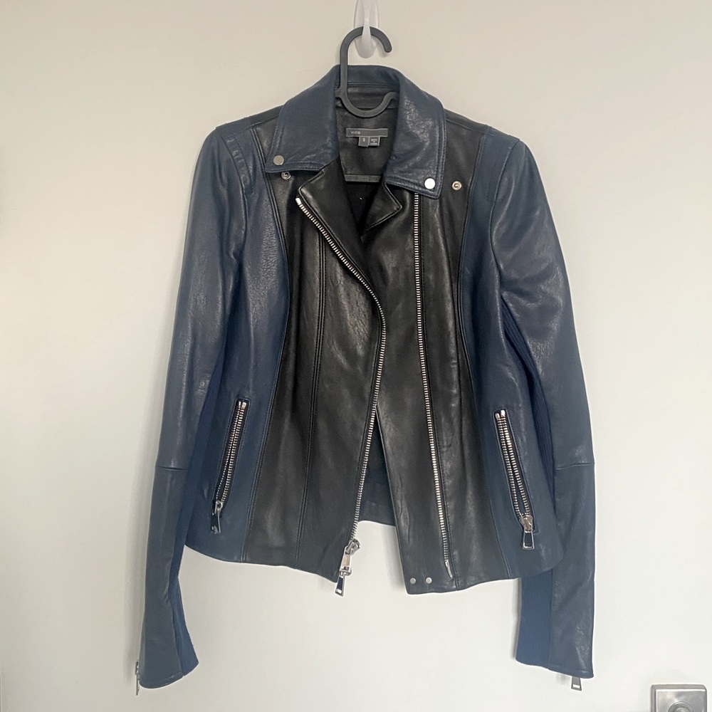 ❌SOLD❌ VINCE Leather Two Colorblock Jacket Navy Black Small